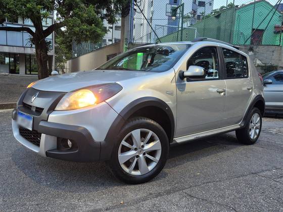RENAULT SANDERO 1.6 STEPWAY 8V FLEX 4P MANUAL